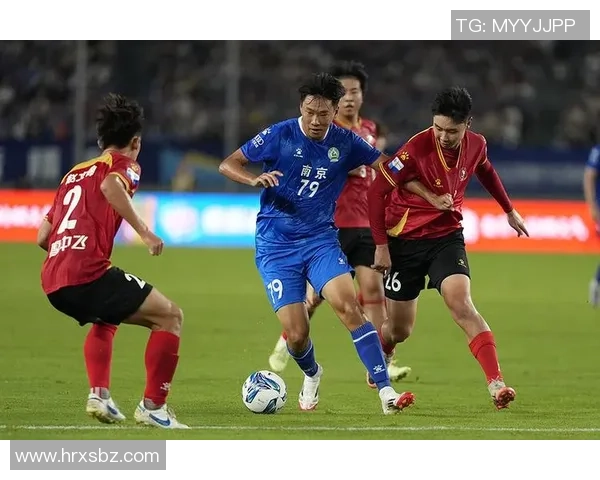 南京足球队总决赛特别报道:见证他们从默默无闻到辉煌崛起的成长历程 南京足球队总决赛特别报道:见证他们从默默无闻到辉煌崛起的成长历程